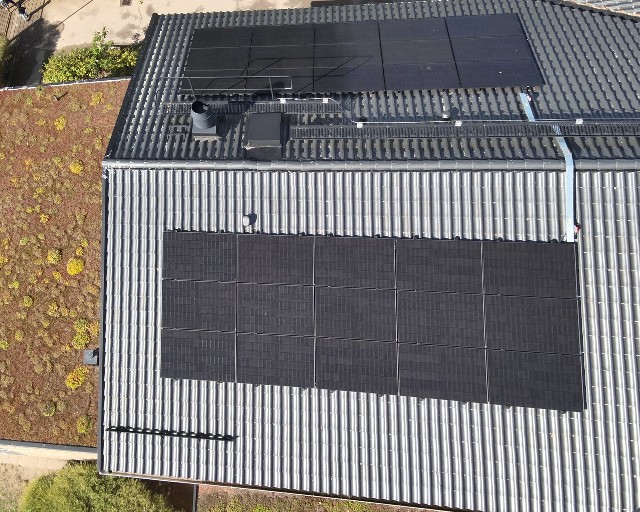 Vanligt foto av solcellspanel